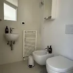 Scalabrini46 - A Due Passi Dalla Stazione Appartement *