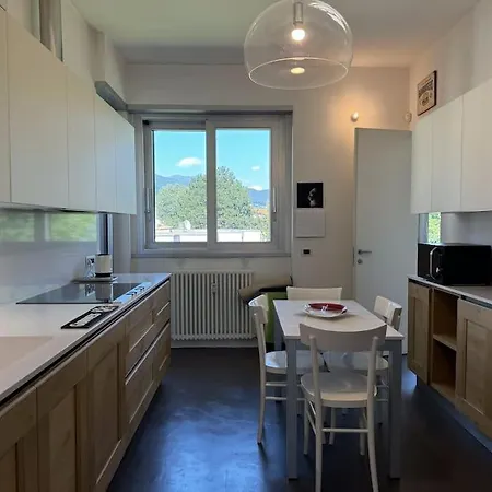 Scalabrini46 - A Due Passi Dalla Stazione Apartament