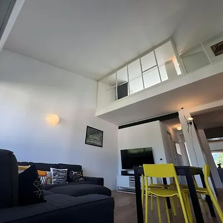 Apartament Scalabrini46 - A Due Passi Dalla Stazione Como