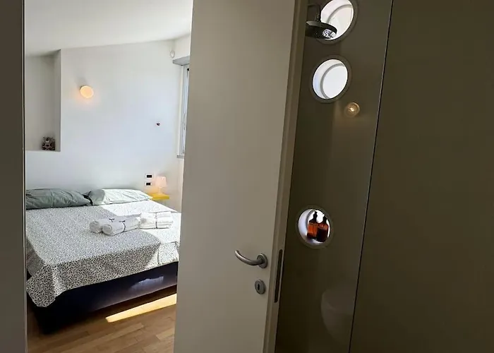 Scalabrini46 - A Due Passi Dalla Stazione Apartment Como