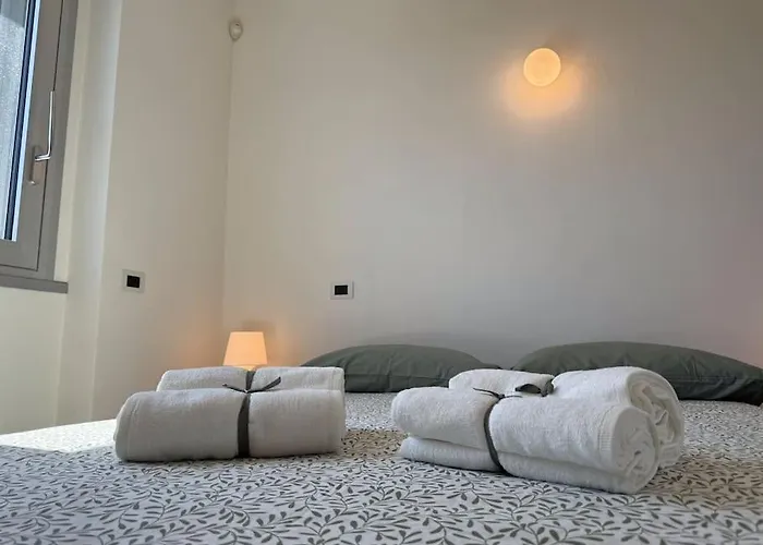 Scalabrini46 - A Due Passi Dalla Stazione Apartment *