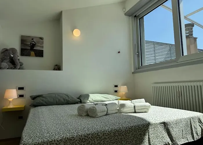 Scalabrini46 - A Due Passi Dalla Stazione Apartment *