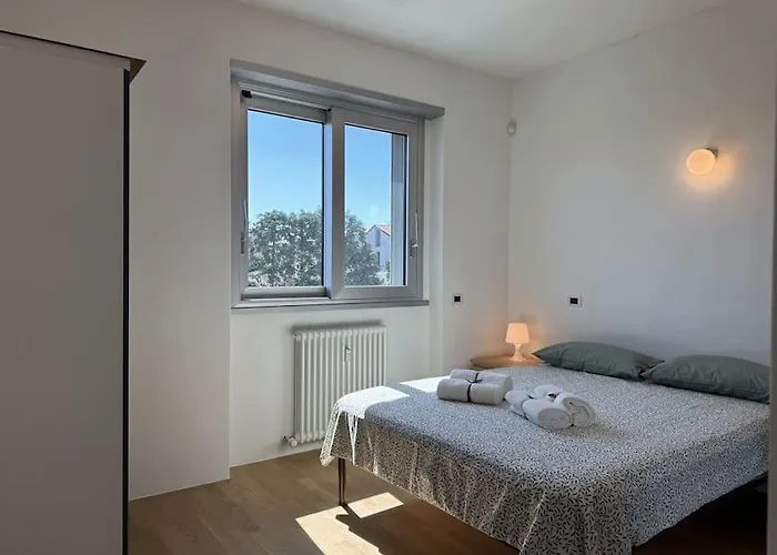 Scalabrini46 - A Due Passi Dalla Stazione Apartment Como